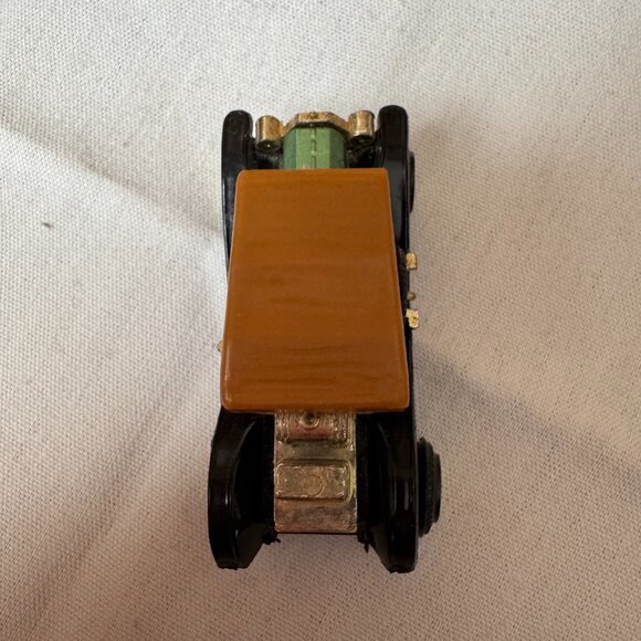 Reader's Digest Association - No. 304 - Model "T" Ford 1910 - Picture 6 of 7